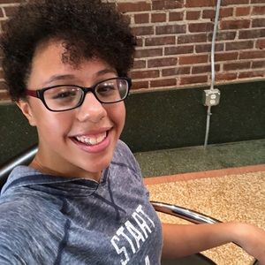 Meet your Posher, Cristina